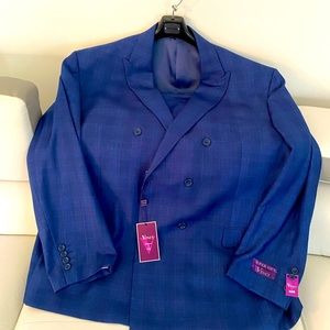 Brand new Vinci 2 pc Men Suit size 52 Reg, 47 w. Pants haven’t been altered.